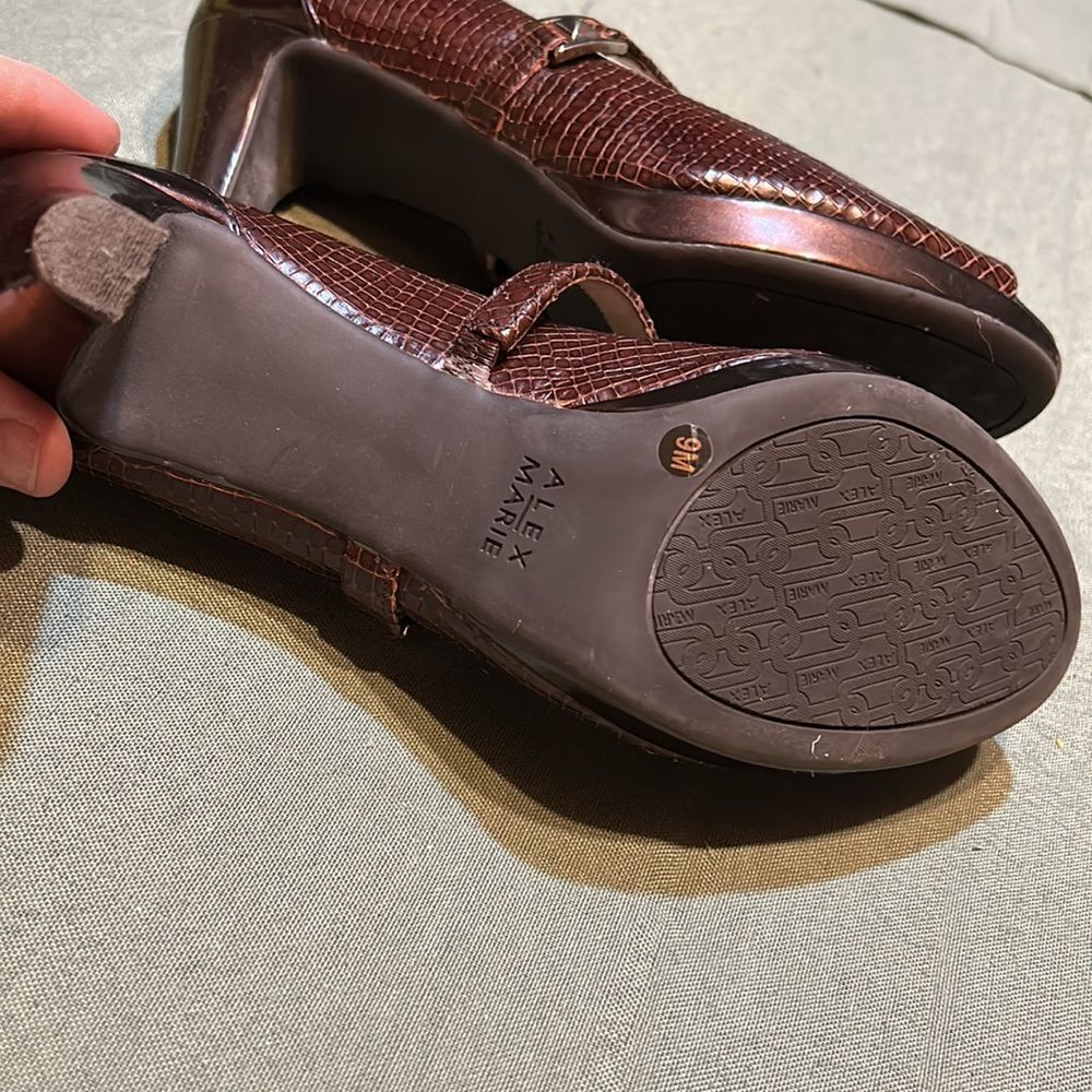 Alex Marie Peep Toe Heals - Picture 9 of 13